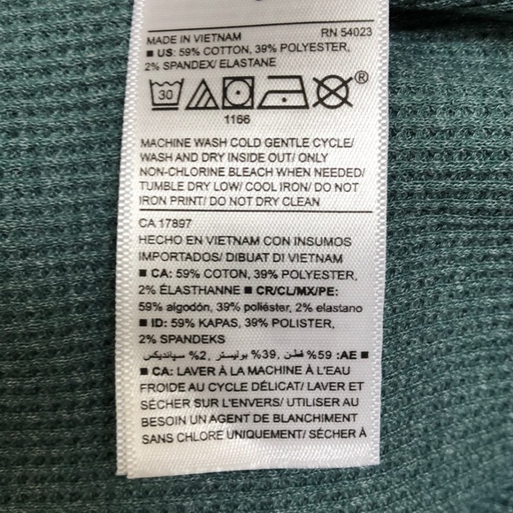 New Old Navy Men's Thermal Tee - Picture 7 of 7